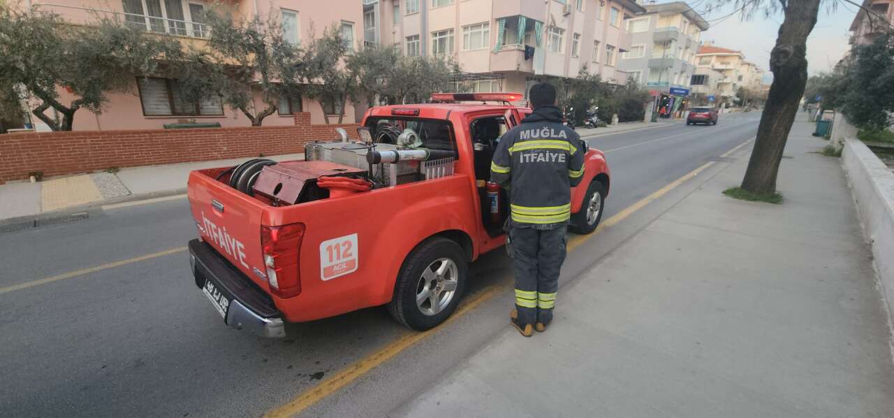 Menteşe’de Apartmanda Aspiratör Yangını: Kısa Süreli Panik Yaşandı 2